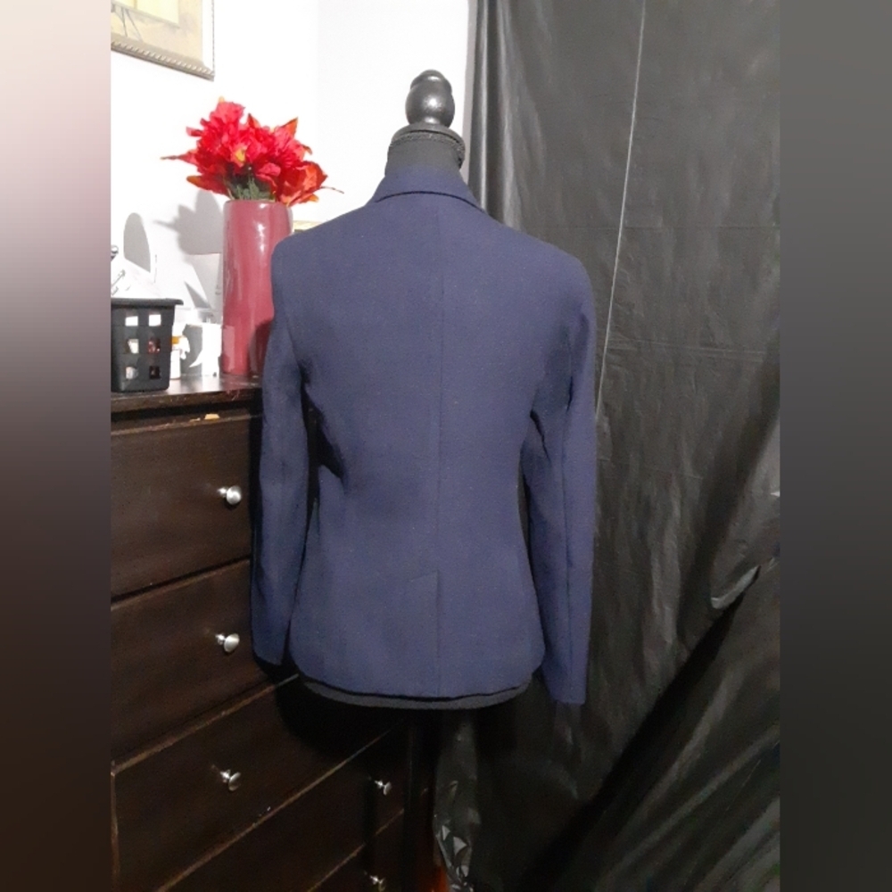 Tahari Women's Blue Fitted Faux Pocket Gold Button Up Blazer Size 2 Peti… - Picture 7 of 7